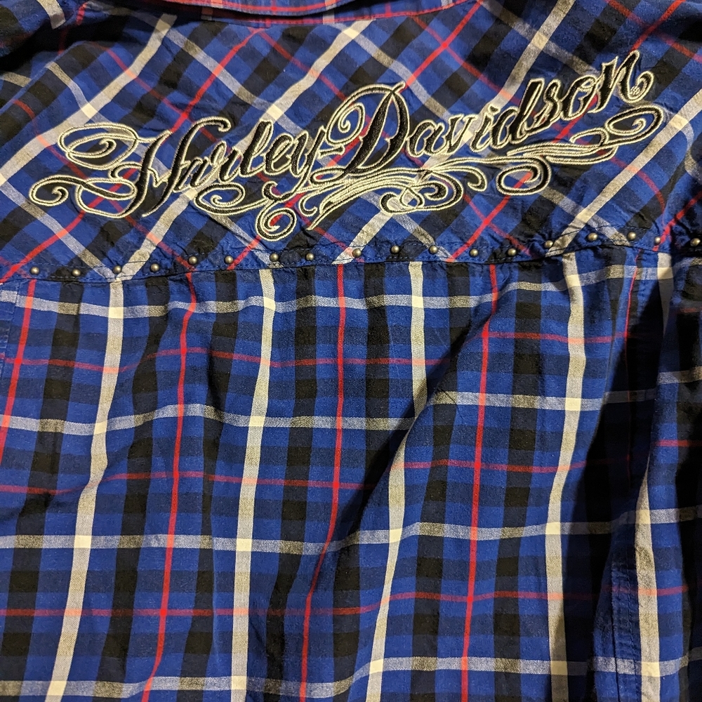 Embroidered Harley Davidson shirt